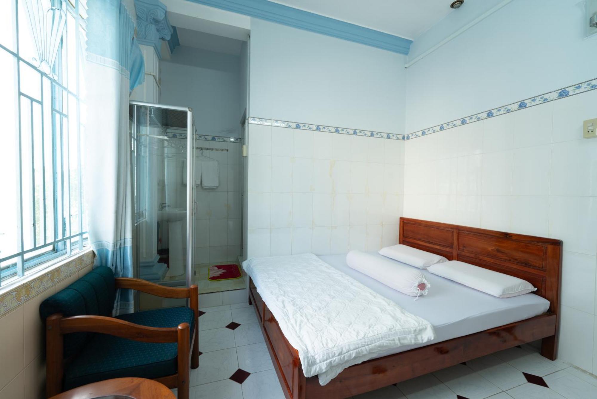 Thien Thanh Hotel Vĩnh Long Exterior foto